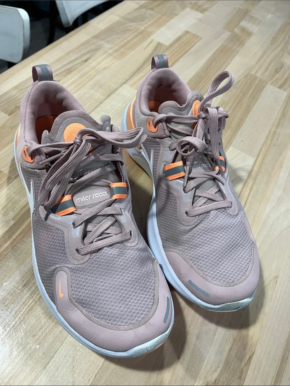 Nike Pink Peach and Orange Running Sneakers react miler women’s 11 dusty pink